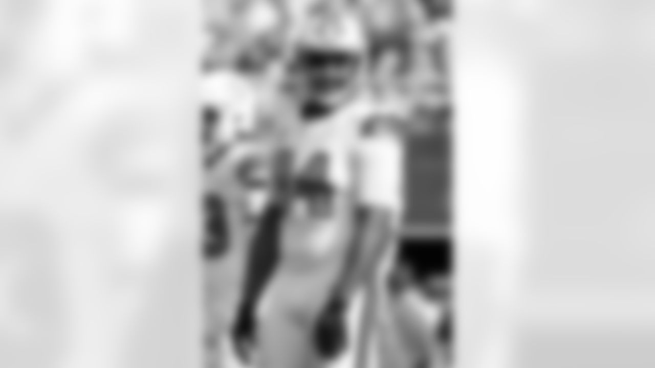 Check out the game action photos from the New Orleans Saints game against the Carolina Panthers for Week 10 of the 2025 NFL season on Nov. 9, 2025 at Bank of America Stadium.