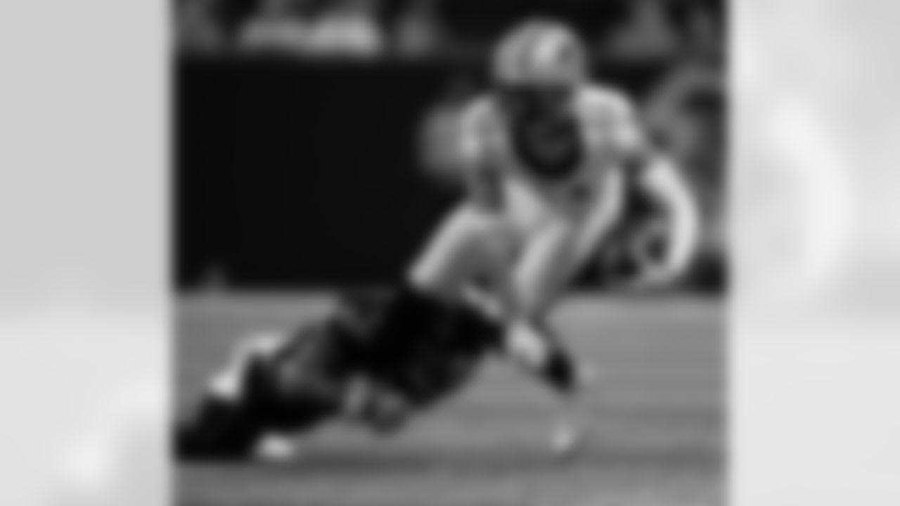 Check out the best photos of the New Orleans offense in their game against the Atlanta Falcons for Week 18 of the 2025 NFL season on Jan. 4, 2026 at Mercedes-Benz Stadium.