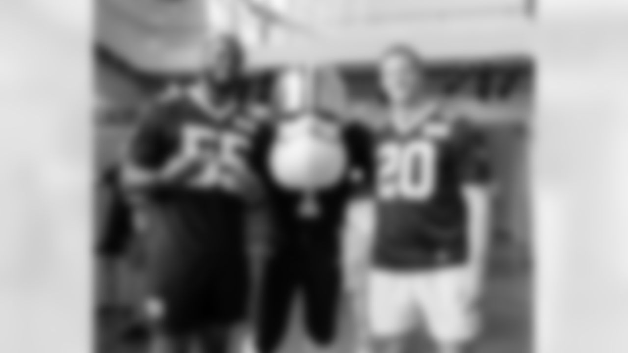 New Orleans Saints defensive end Isaiah Foskey and linebacker Pete Werner joined Community Coffee at Family Day celebrating the 25th anniversary of the National World War II Museum on Saturday, June 7, 2025.