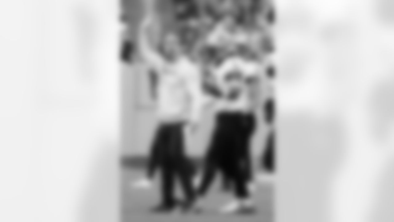 Check out the game action photos from the New Orleans Saints game against the Tennessee Titans for Week 17 of the 2025 NFL season on Dec. 28, 2025 at Nissan Stadium.