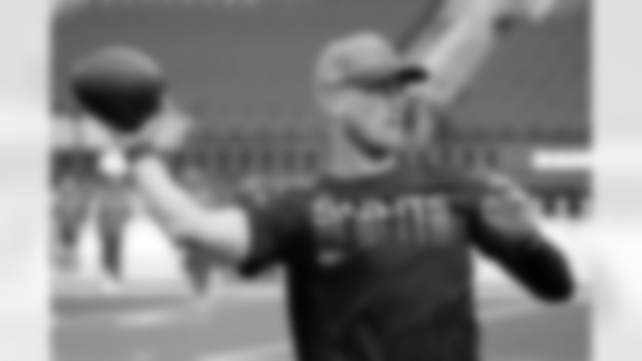 Check out the pregame photos from the New Orleans Saints game against the Los Angeles Rams for Week 9 of the 2025 NFL season on Nov. 2, 2025 at SoFi Stadium.