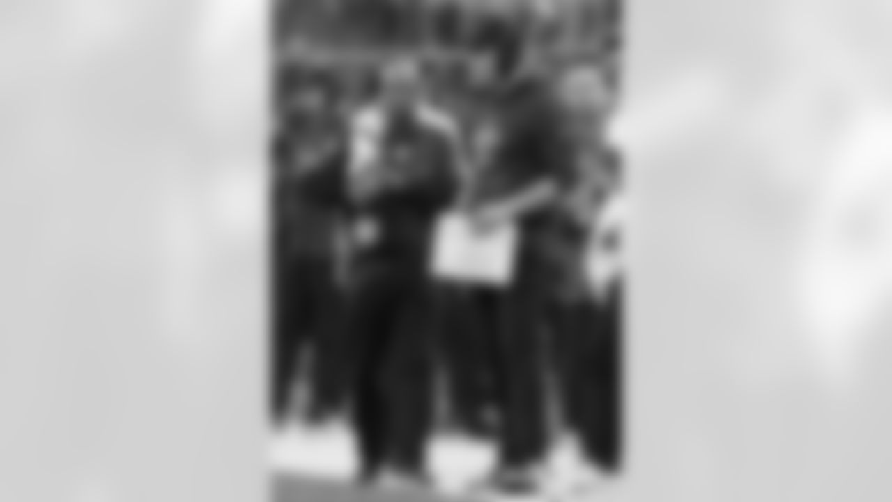 Check out the game action photos from the New Orleans Saints game against the Los Angeles Rams for Week 9 of the 2025 NFL season on Nov. 2, 2025 at SoFi Stadium.