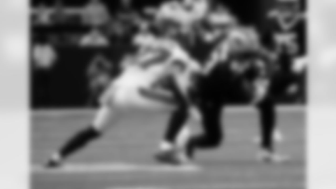 TE Juwan Johnson (83) carries during the New Orleans Saints game against the Tampa Bay Buccaneers for Week 8 of the 2025 NFL season on Oct. 26, 2025 at the Caesars Superdome.