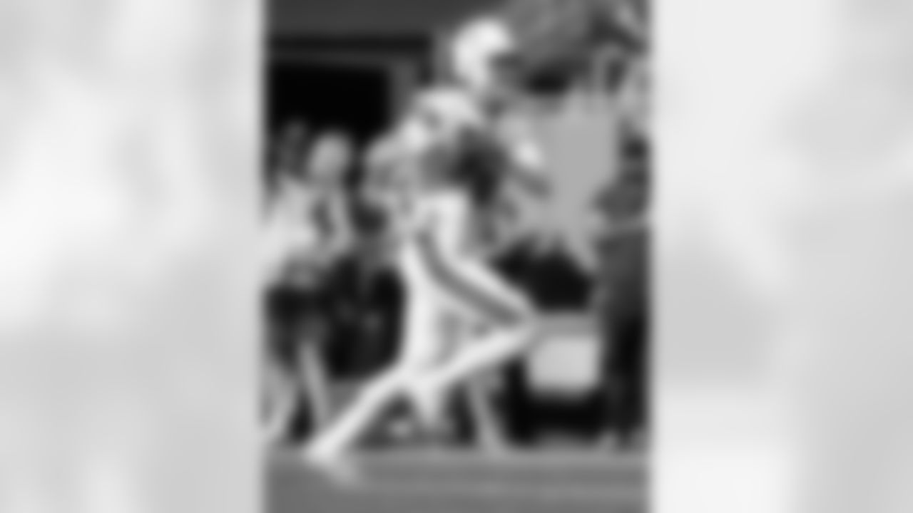 Check out the game action photos from the New Orleans Saints game against the Carolina Panthers for Week 10 of the 2025 NFL season on Nov. 9, 2025 at Bank of America Stadium.