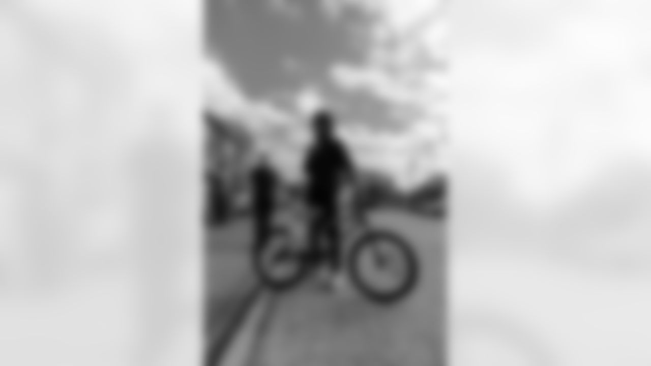 New Orleans Saints defensive tackle Davon Godchaux hosted a holiday bike giveaway on Saturday, Dec. 20, 2025 in Plaquemine, Louisiana, providing children with bicycles to celebrate Christmas and spread holiday cheer in the community.