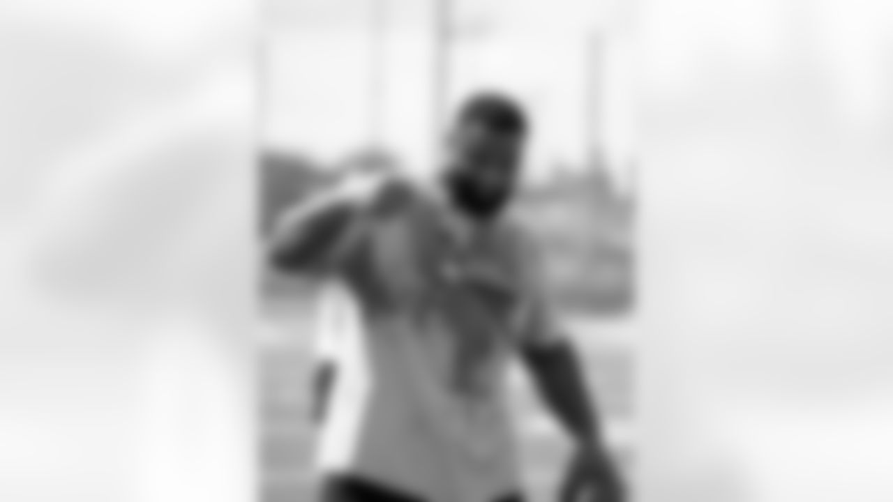 Gallery-Davon-Godchaux-NFLPA-Youth-Camp-060725-34
