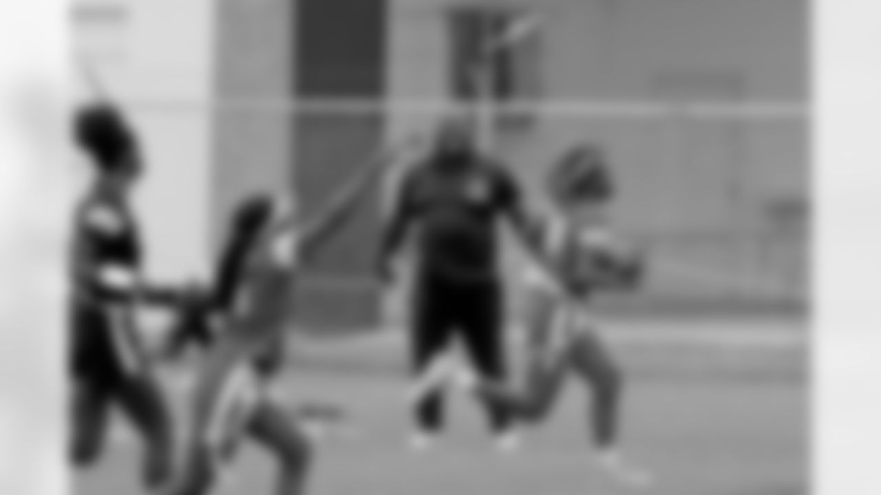 Check out the best action shots from the championship weekend as Mississippi Flag Football teams competed on Saturday, May 10 as part of the 2025 Saints Girls High School Flag Football season.