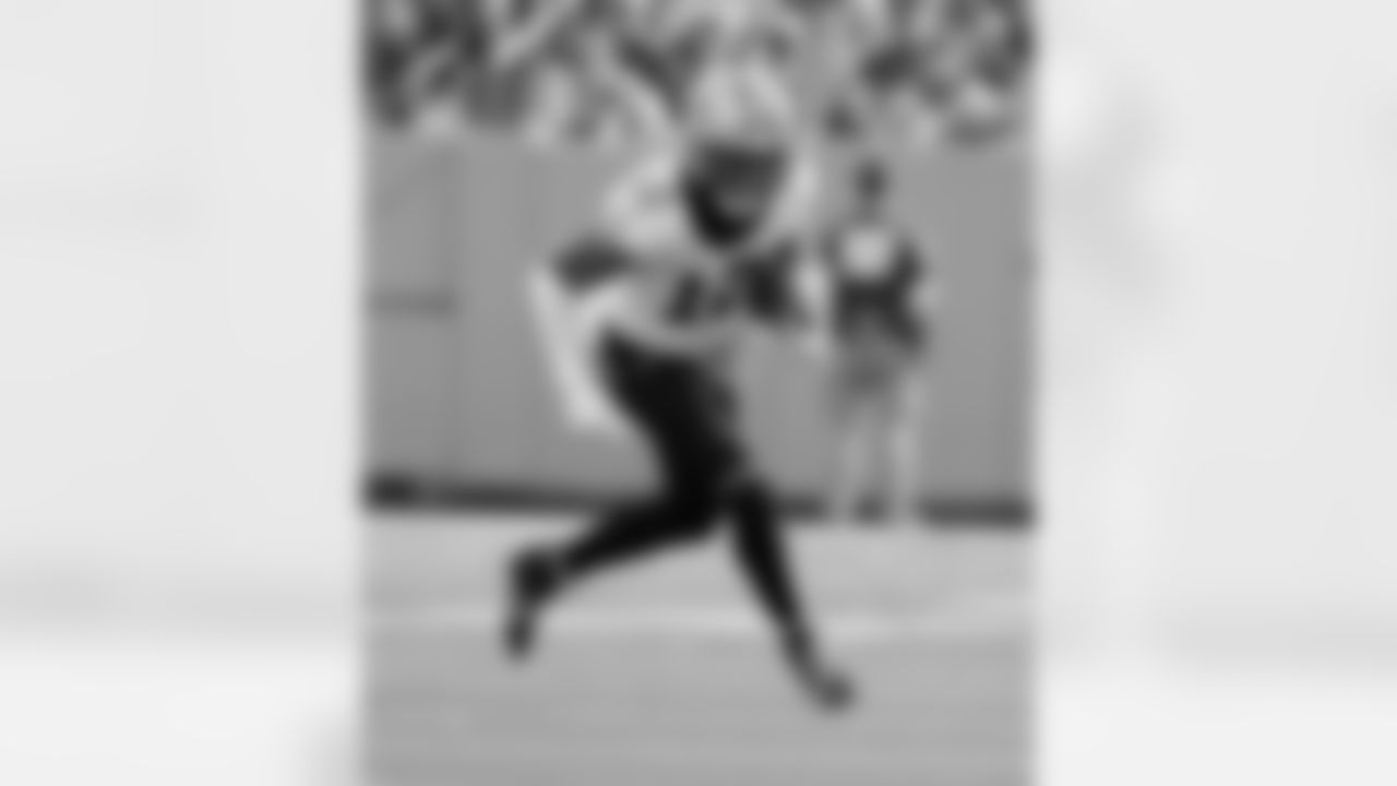 Check out the game action photos from the New Orleans Saints game against the Tennessee Titans for Week 17 of the 2025 NFL season on Dec. 28, 2025 at Nissan Stadium.