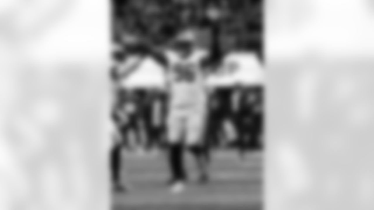 Check out the game action photos from the New Orleans Saints game against the Atlanta Falcons for Week 18 of the 2025 NFL season on Jan. 4, 2026 at Mercedes-Benz Stadium.