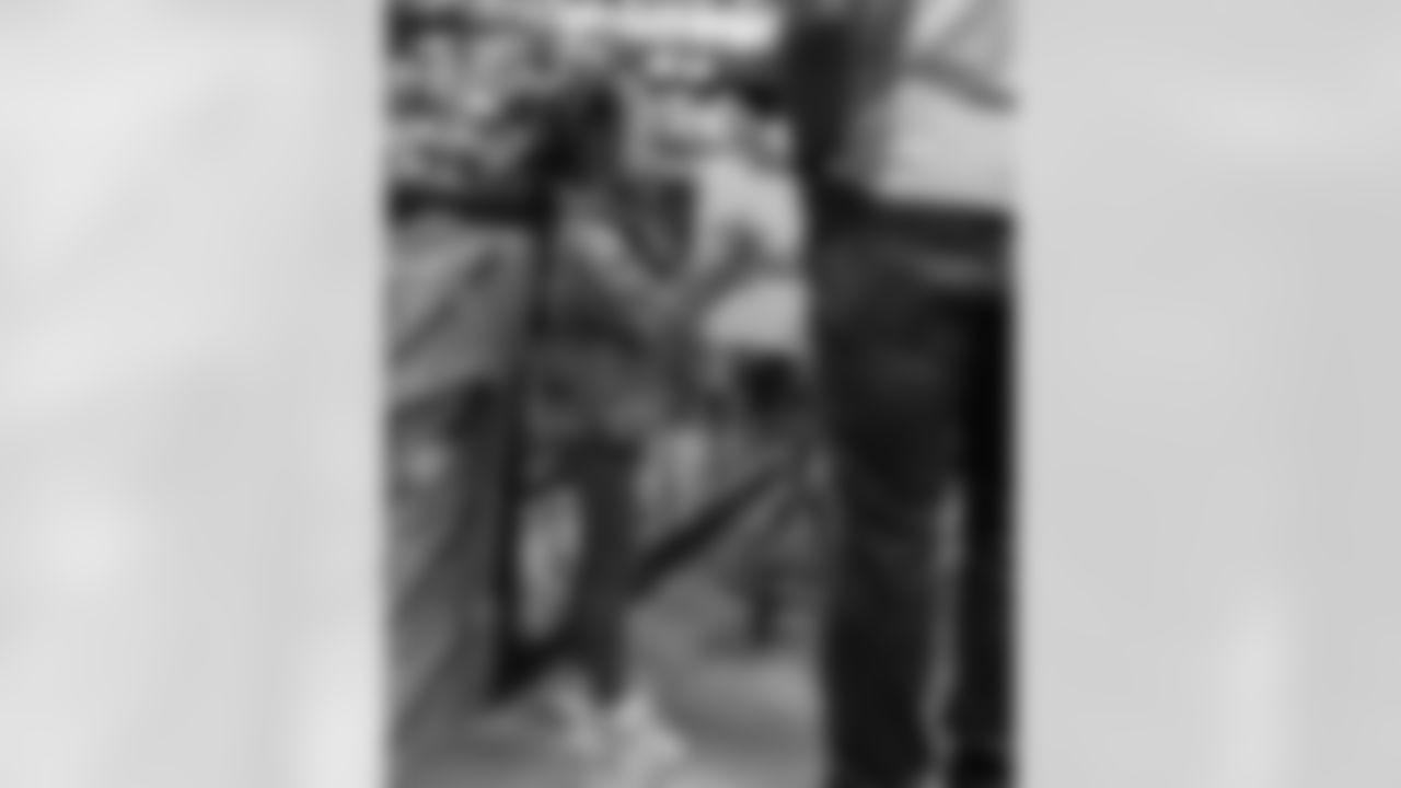 New Orleans Saints safety Justin Reid hosted his annual "Justin's Thanksgiving Grocery Grab" shopping spree for local shoppers on Nov. 24, 2025. Saints safety Terrell Burgess assisted their teammate during the event.