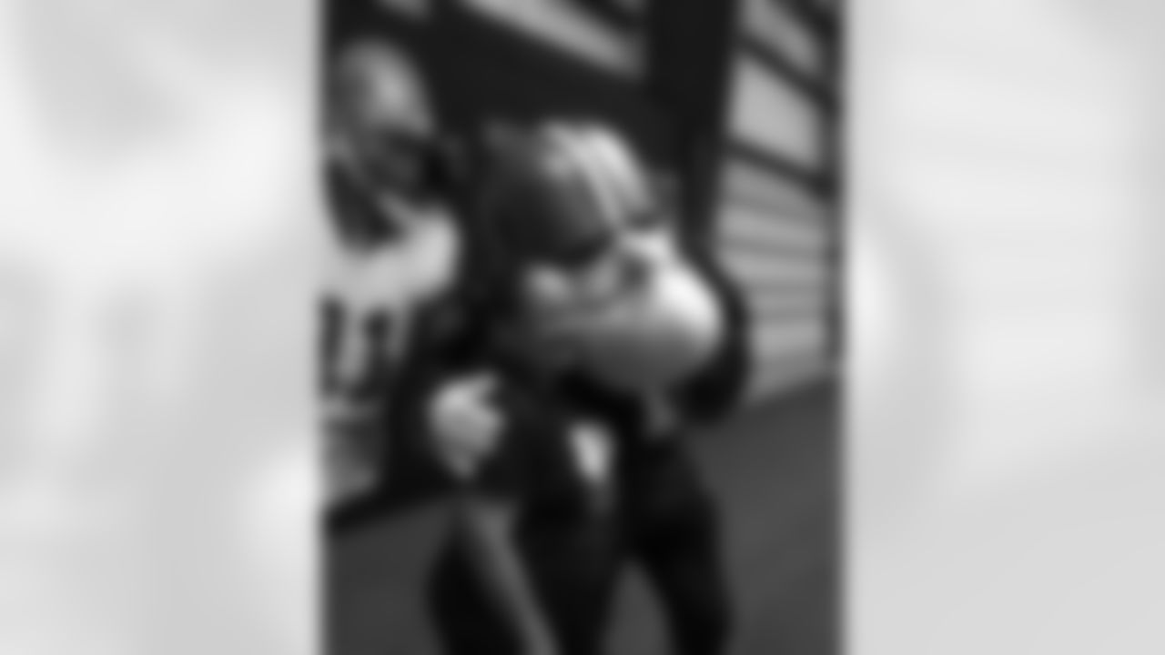 New Orleans Saints and Verizon hosted an MVP community workout with Saints legends Devery Henderson, Garrett Hartley, and Michael Lewis at the Ochsner Sports Performance Center on Wednesday, Nov. 19, 2025.