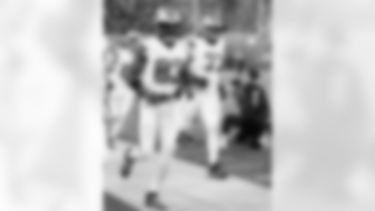 Check out the pregame warm-ups from the New Orleans Saints game against the Los Angeles Rams in Week 16 of the 2023 NFL season.