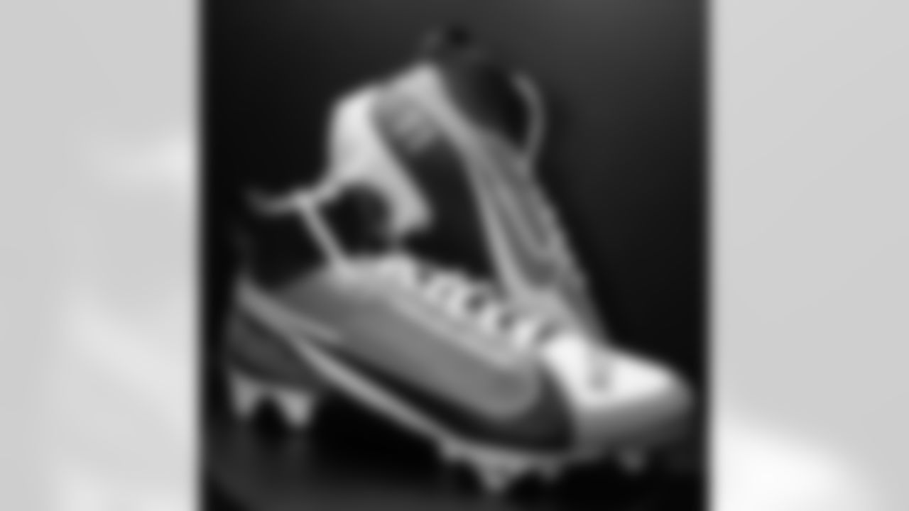 Cleats - Figure 4