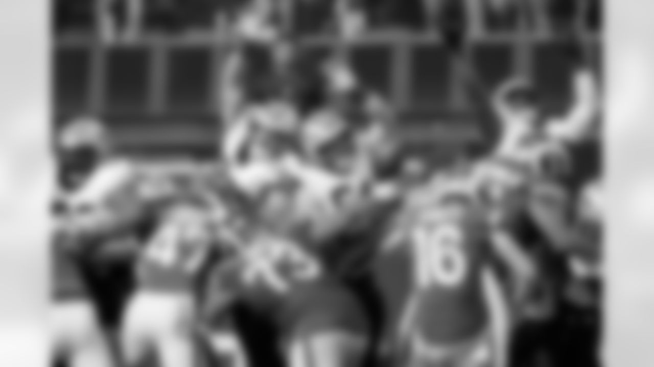 Check out the game action photos from the New Orleans Saints game against the Los Angeles Rams for Week 9 of the 2025 NFL season on Nov. 2, 2025 at SoFi Stadium.