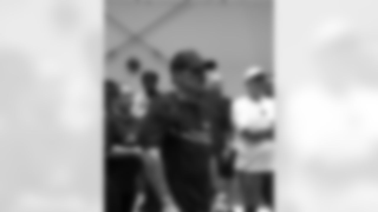 New Orleans Saints and Verizon hosted an MVP community workout with Saints legends Devery Henderson, Garrett Hartley, and Michael Lewis at the Ochsner Sports Performance Center on Wednesday, Nov. 19, 2025.