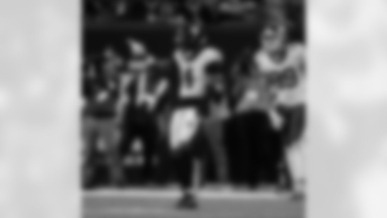 Check out the game action photos from the New Orleans Saints game against the New York Jets for Week 16 of the 2025 NFL season on Dec. 21, 2025 at the Caesars Superdome.