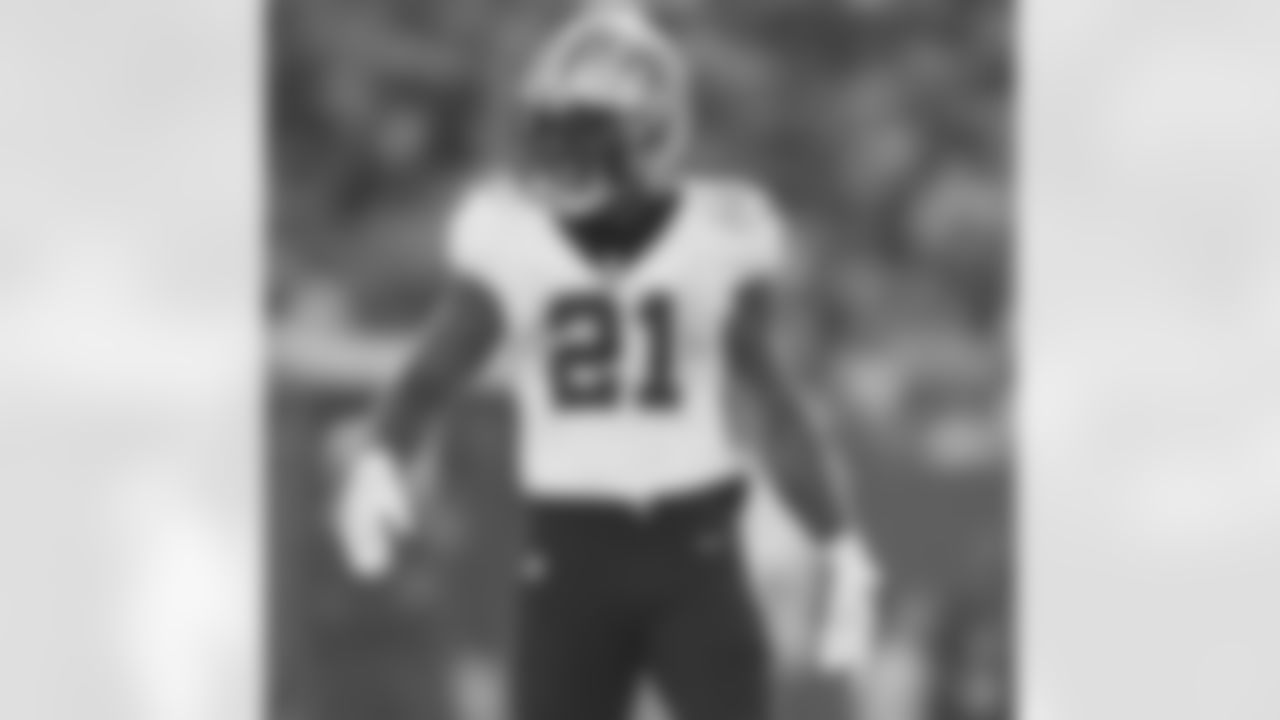Check out photos of New Orleans Saints running back Jamaal Williams in action throughout the 2023 NFL season.