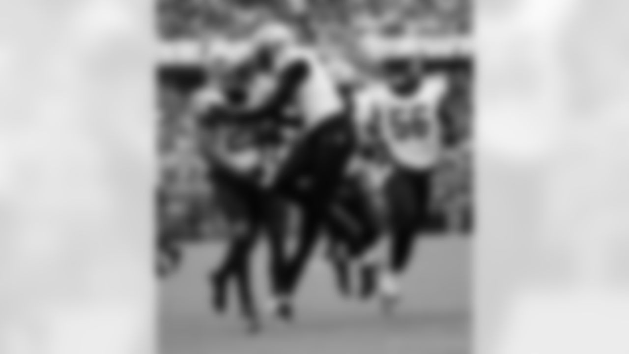 Check out the game action photos from the New Orleans Saints game against the Chicago Bears for Week 7 of the 2025 NFL season on Oct. 19, 2025 at Soldier Field.