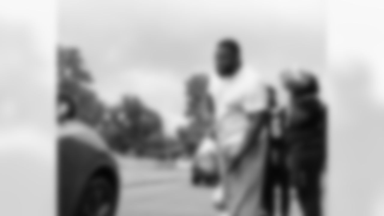 New Orleans Saints defensive tackle Davon Godchaux hosted a Thanksgiving turkey distribution for local residents at the COPAC Community Center on Nov. 25, 2025. The Plaquemine High School football team assisted Godchaux in the giveaway.