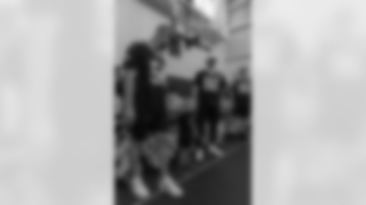 New Orleans Saints players hosted their annual Thanksgiving turkey giveaway at Dryades YMCA on Tuesday, Nov. 18, 2025. The players purchased turkeys and fixings from Rouses Markets to feed families in need, while giving them the opportunity to meet some of their favorite players during the annual holiday event.