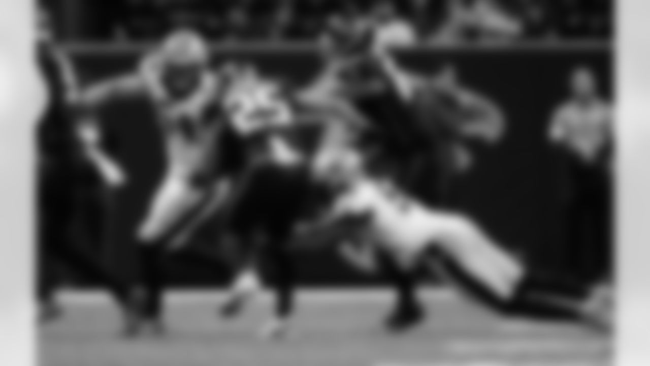 Check out the game action photos from the New Orleans Saints game against the Atlanta Falcons for Week 18 of the 2025 NFL season on Jan. 4, 2026 at Mercedes-Benz Stadium.