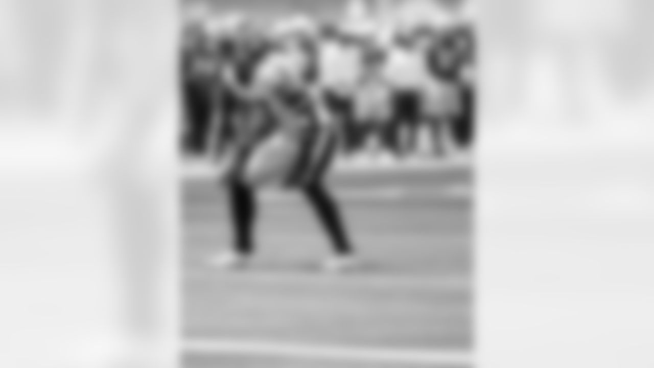 Check out the game action photos from the New Orleans Saints game against the Los Angeles Chargers in Week 1 of the 2025 NFL preseason.