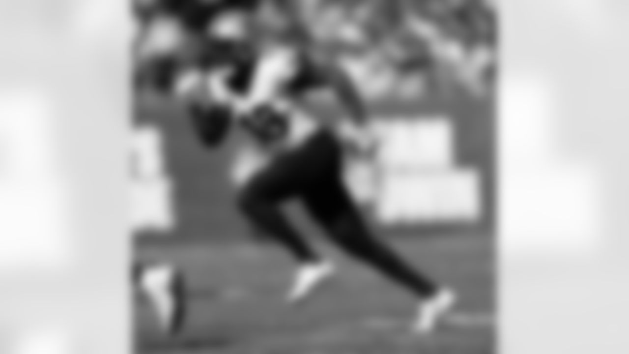 DB J.T Gray (48) in action during the New Orleans Saints game against the Tampa Bay Buccaneers for Week 18 of the 2024 NFL Season on Jan. 5, 2025 at Raymond James Stadium.