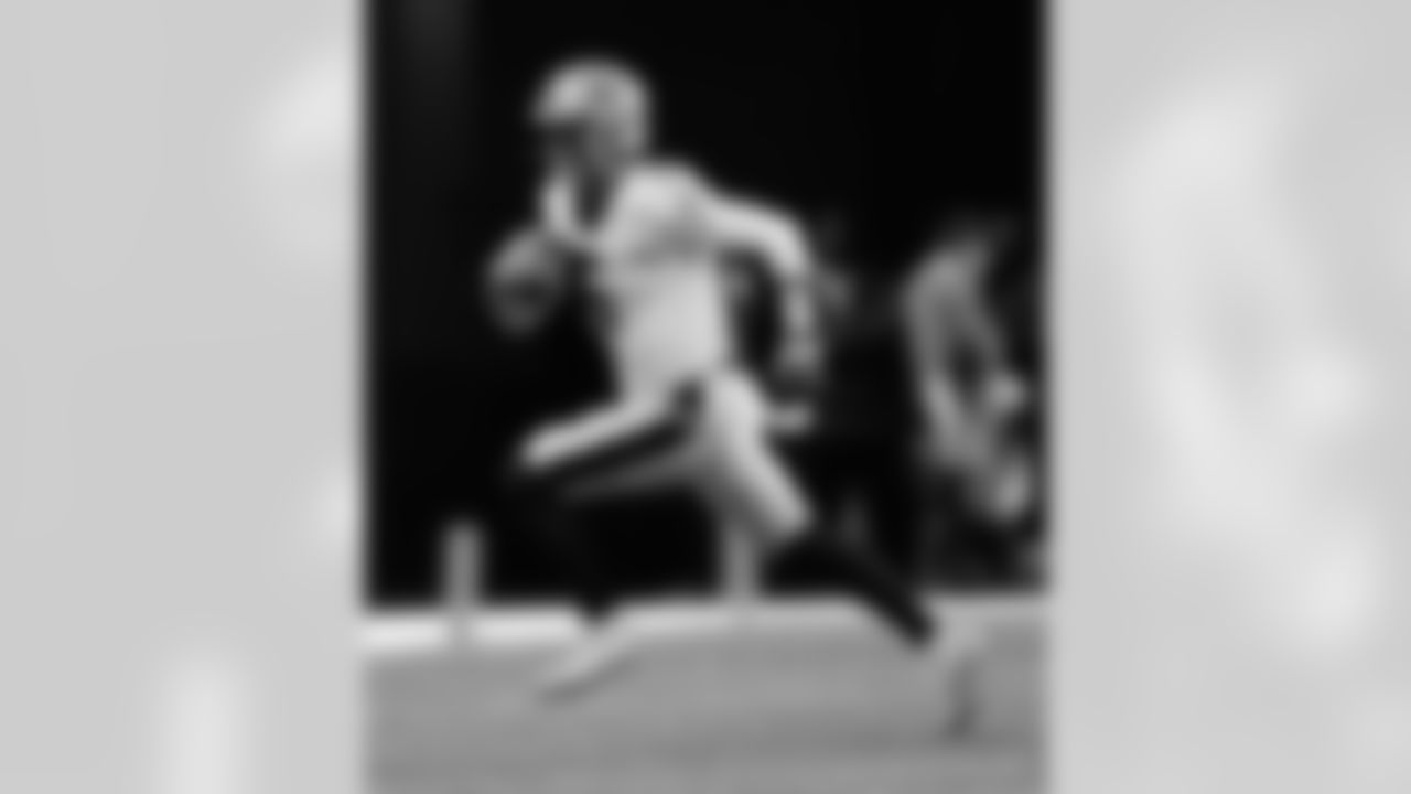 Check out the game action photos from the New Orleans Saints game against the Atlanta Falcons for Week 18 of the 2025 NFL season on Jan. 4, 2026 at Mercedes-Benz Stadium.