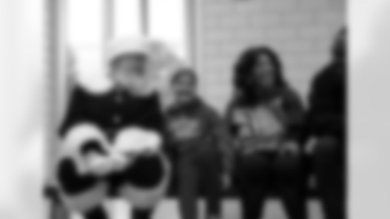 New Orleans Saints linebacker Demario Davis and his wife Tamela, through their Devoted Dreamers Foundation, teamed up with the Beignet Fest Foundation to gift holiday presents to 50 kids from Camp Benny on Wednesday, Dec. 10, 2025.