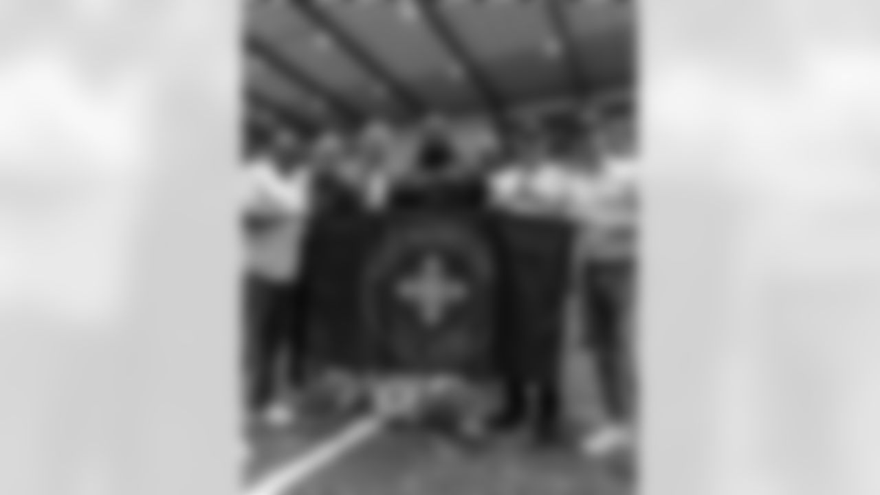 New Orleans Saints head coach Kellen Moore and Saints players welcomed the Paris Musketeers to the Ochsner Sports Performance Center on Saturday, November 22, 2025.