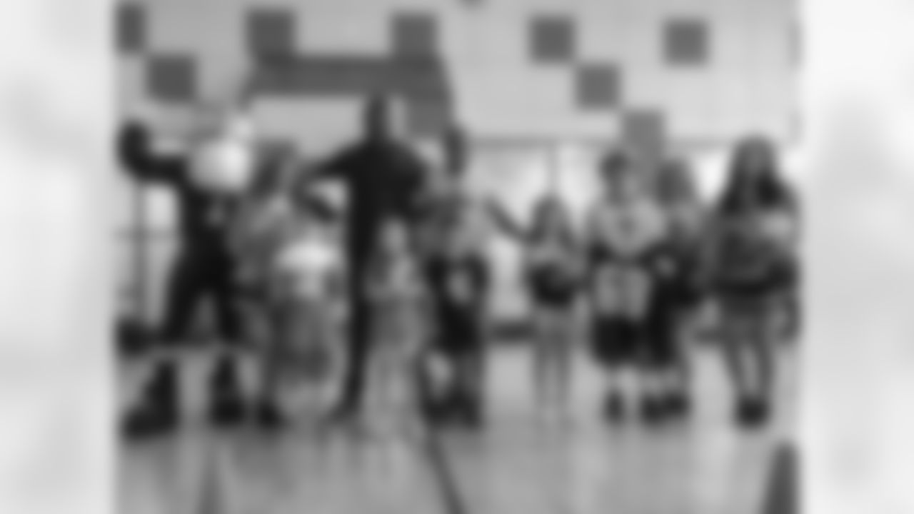 New Orleans Saints legend Daryl Terrell and the New Orleans Saints visited Franco's in Mandeville on Thursday, May 30, 2024 to lead a Play Football Experience for the campers.