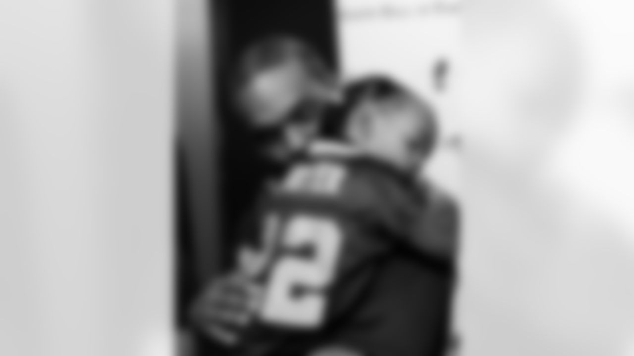 The New Orleans Saints announced that Tracy Porter and Brett Maxie will be the newest members inducted into the Saints Hall of Fame during the 2025 NFL season in a press conference on Wednesday, June 18, 2025. Additionally, Ed Daniels will be honored posthumously with the Joe Gemelli "Fleur de Lis" Award and legend Steve Gleason will receive the new Saints Hall of Fame Courage Award.
