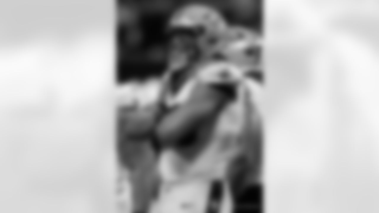 Check out the game action photos from the New Orleans Saints game against the Atlanta Falcons for Week 18 of the 2025 NFL season on Jan. 4, 2026 at Mercedes-Benz Stadium.