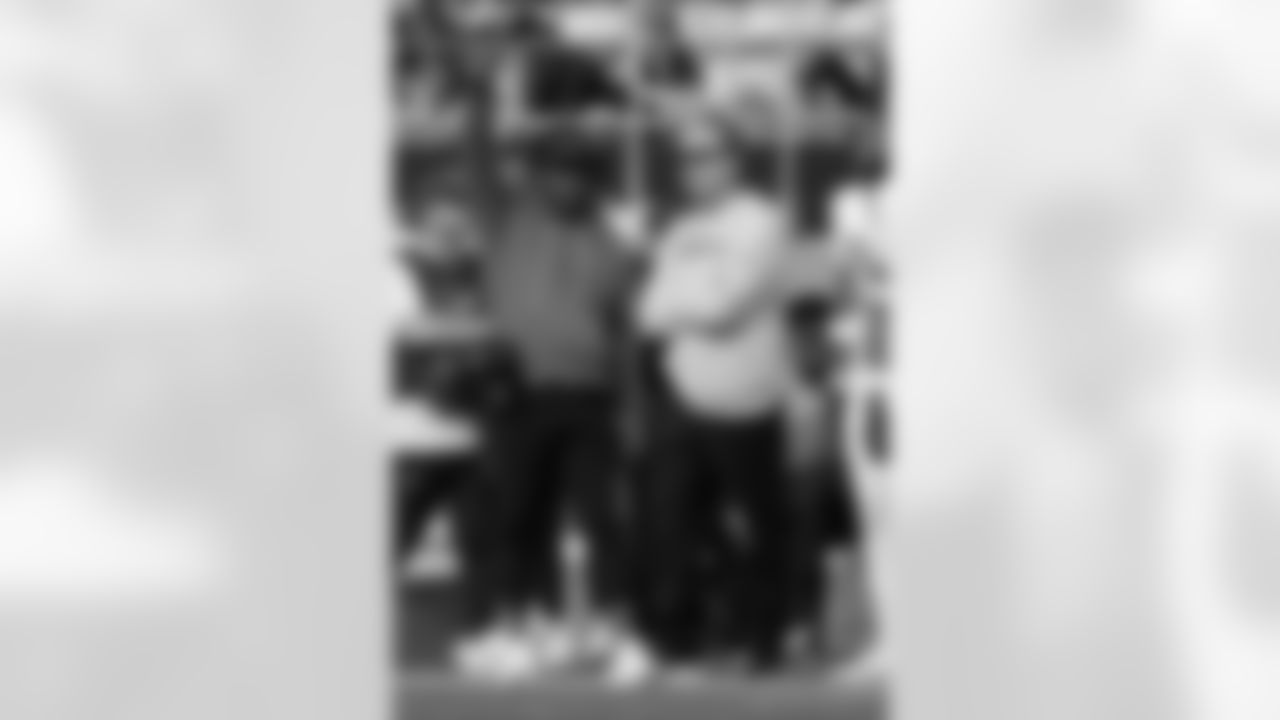 Check out the game action photos from the New Orleans Saints game against the Carolina Panthers for Week 10 of the 2025 NFL season on Nov. 9, 2025 at Bank of America Stadium.