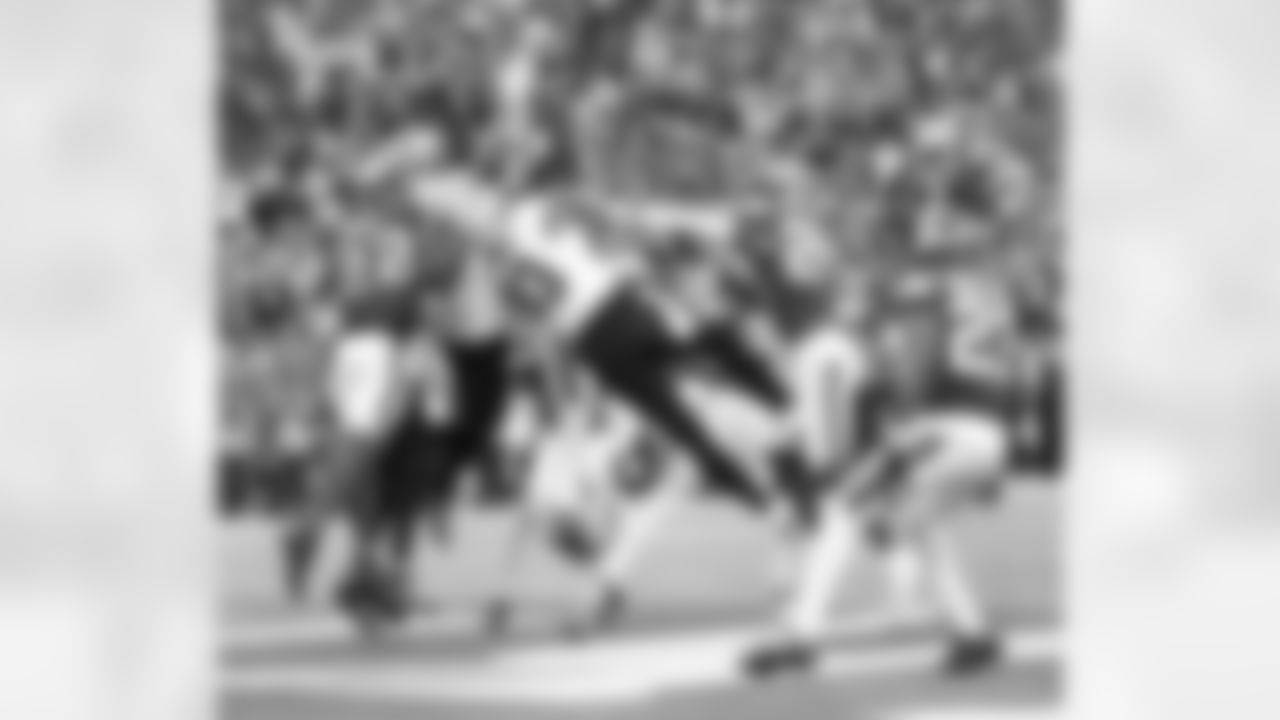 Check out the game action shots from the New Orleans Saints game against the Minnesota Vikings in Week 10 of the 2023 NFL season.