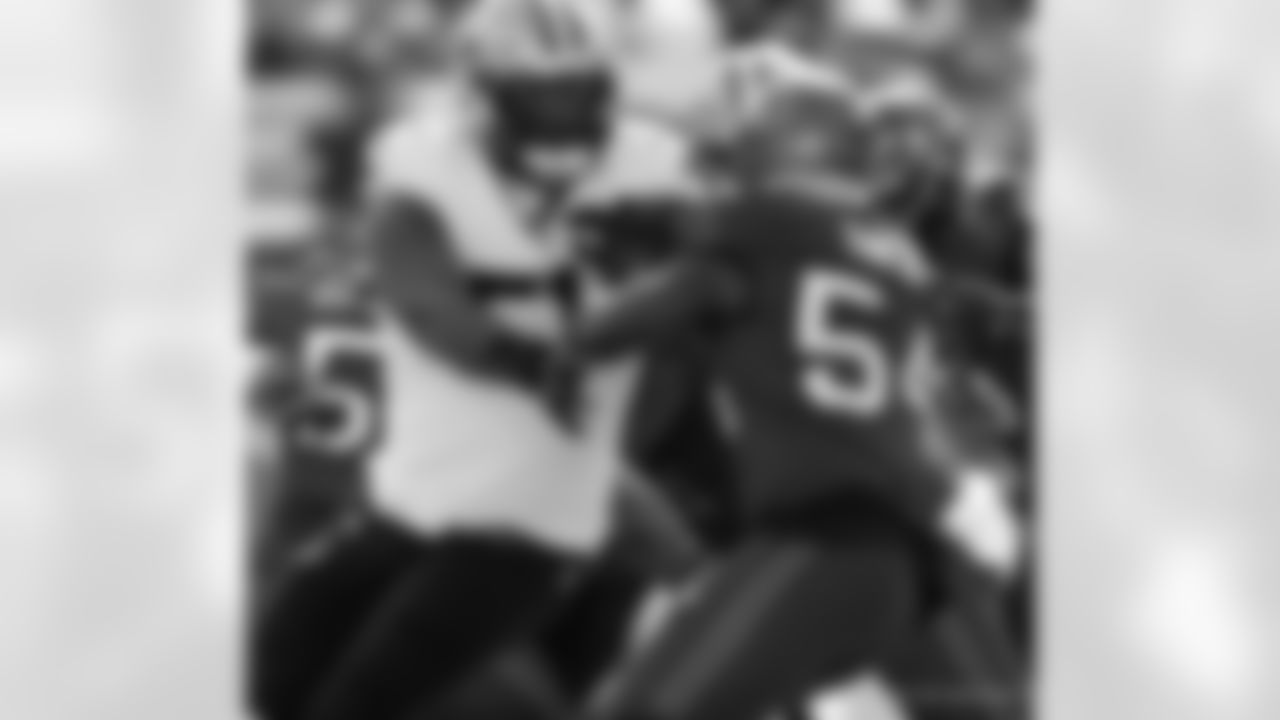 C/G Cesar Ruiz (51) in action during the New Orleans Saints game against the Tampa Bay Buccaneers for Week 18 of the 2024 NFL Season on Jan. 5, 2025 at Raymond James Stadium.