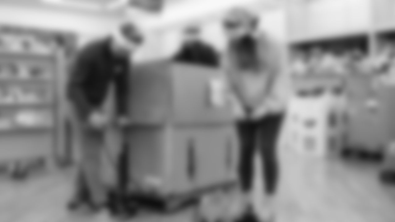 In spirit of the holiday season, the Seahawks volunteered on Wednesday, December 10th, 2025, at the Salvation Army Christmas Warehouse in Tukwila, WA, where they sorted donated toys and contributed $1,000 worth of additional toy donations.