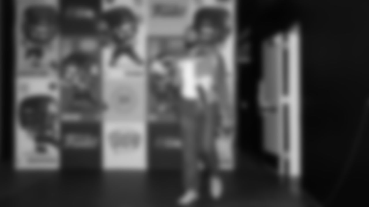 Seahawks defensive end Leonard Williams (99) arrived at Lumen Field for the Week 15 matchup vs. the Indianapolis Colts.