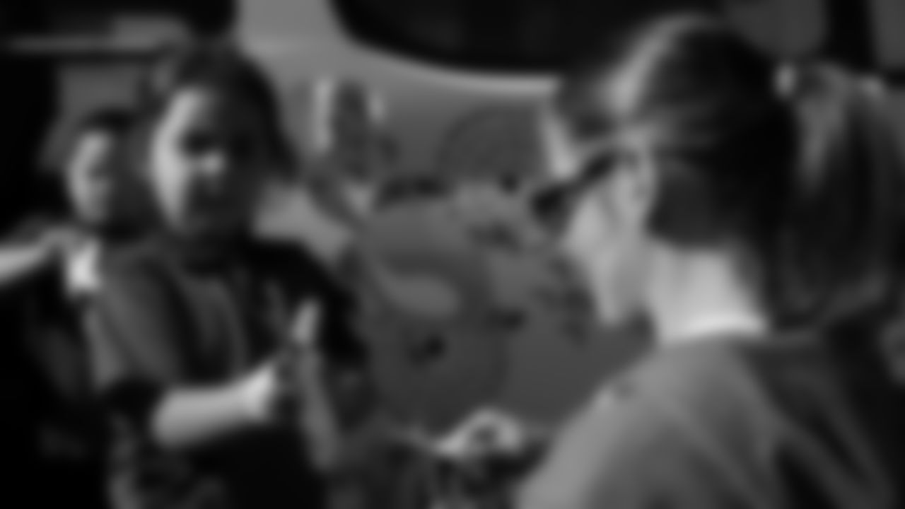 During a visit to Australia, Seahawks Legend Cliff Avril and Blitz stopped by the Kurranulla Aboriginal Corporation Community Center to play flag football and rugby alongside the Cronulla Sharks.