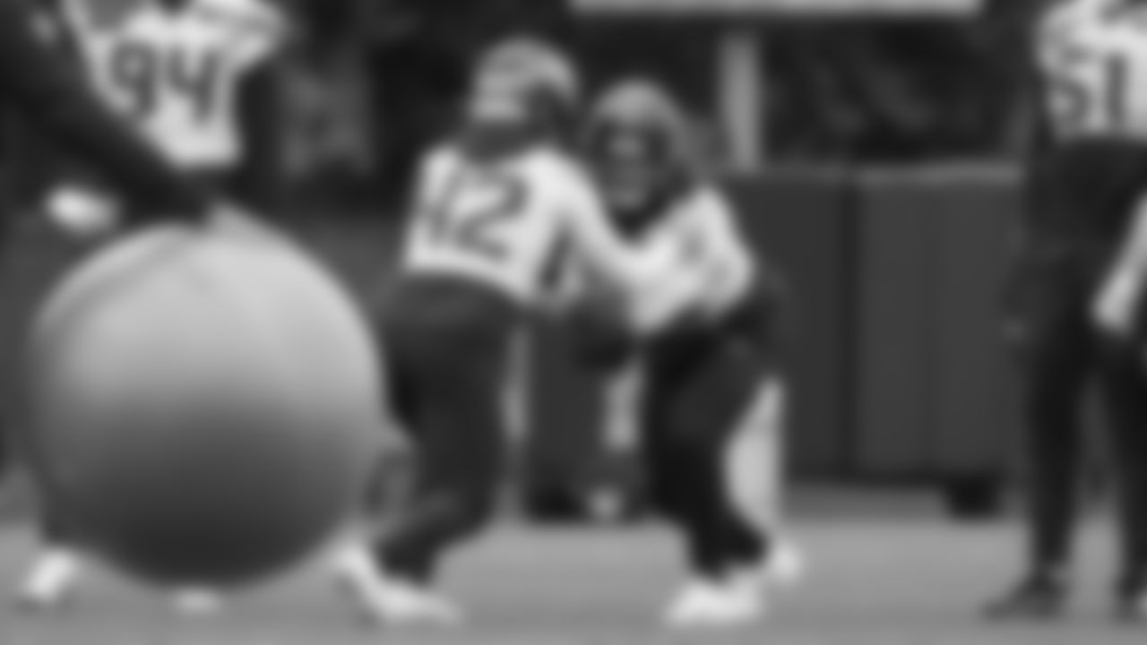 Seahawks linebacker Patrick O'Connell (52) and linebacker Drake Thomas (42) practiced on Thursday, January 8, 2026 at the Virginia Mason Athletic Center.