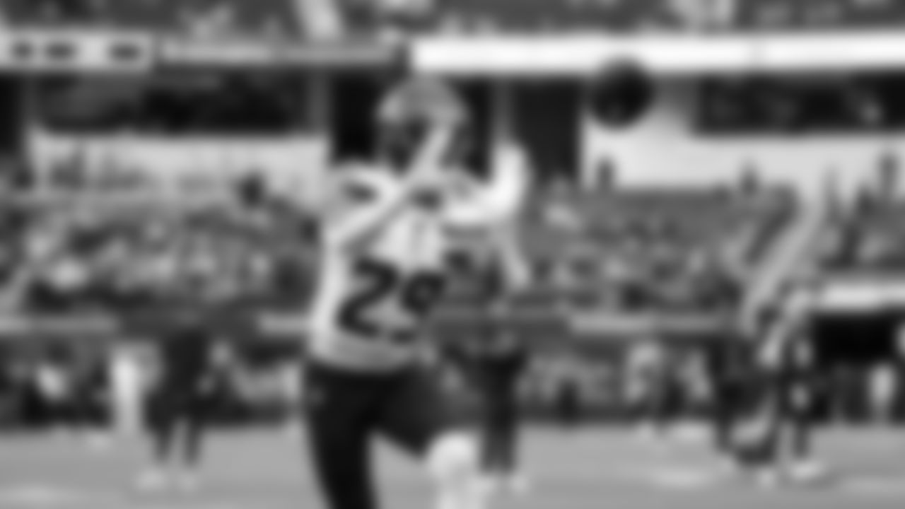 Seahawks cornerback Josh Jobe (29) during pregame warmups at SoFi Stadium for the Week 11 matchup at the L.A. Rams.