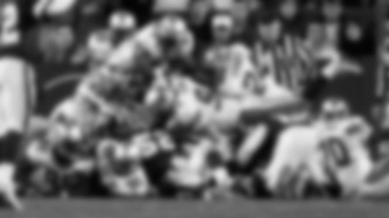 LB Chad Brown 1997-2004
