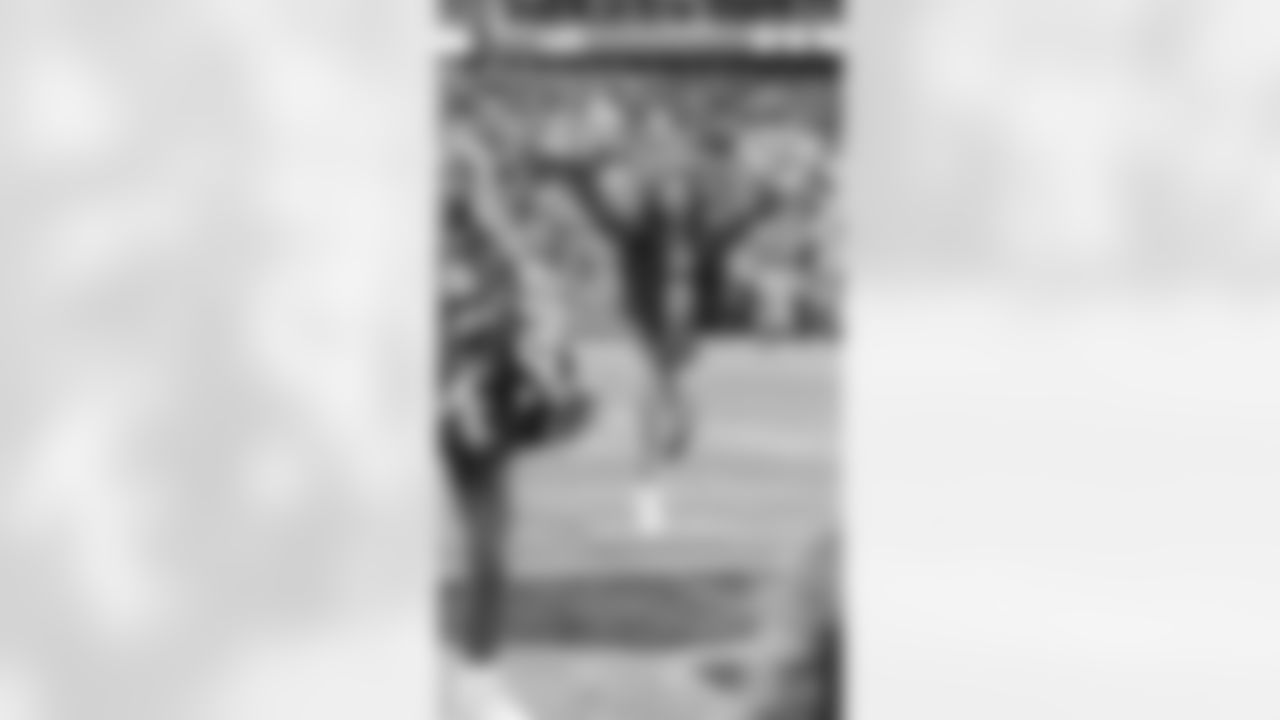 Seahawks Dancers For Week 13 On November 30th, 2025