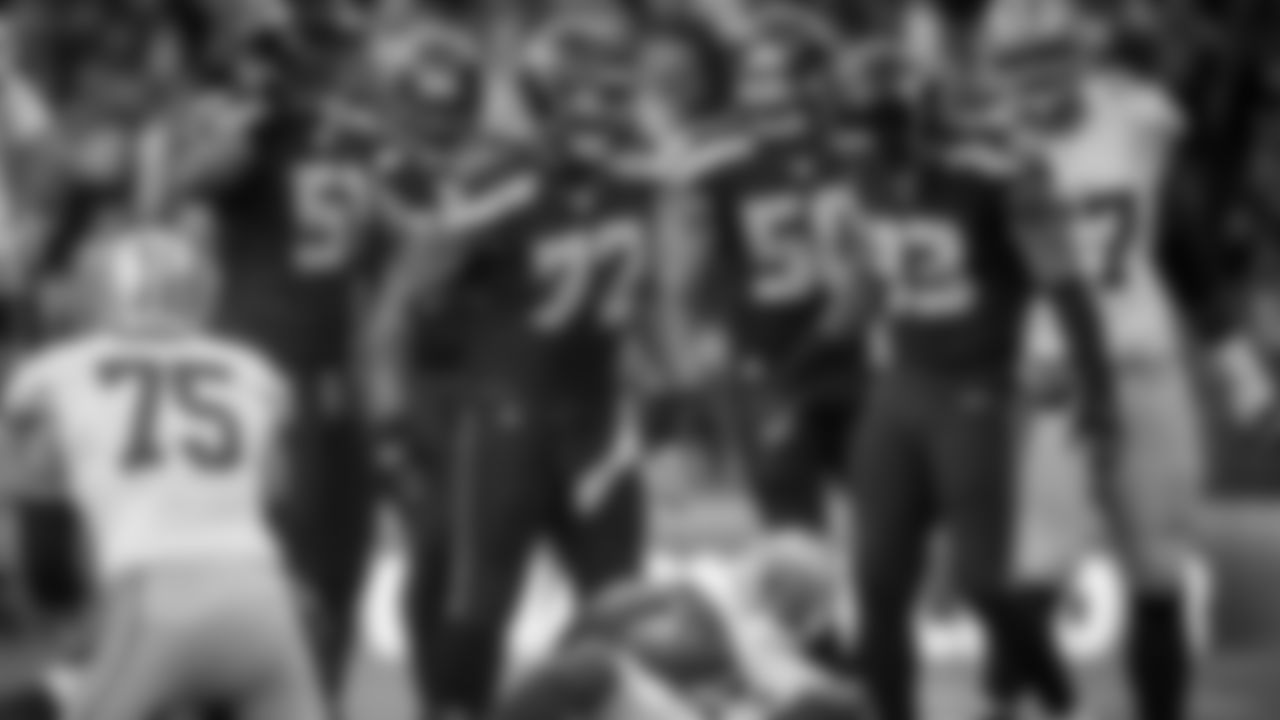 DE Michael Bennett 2013-2017