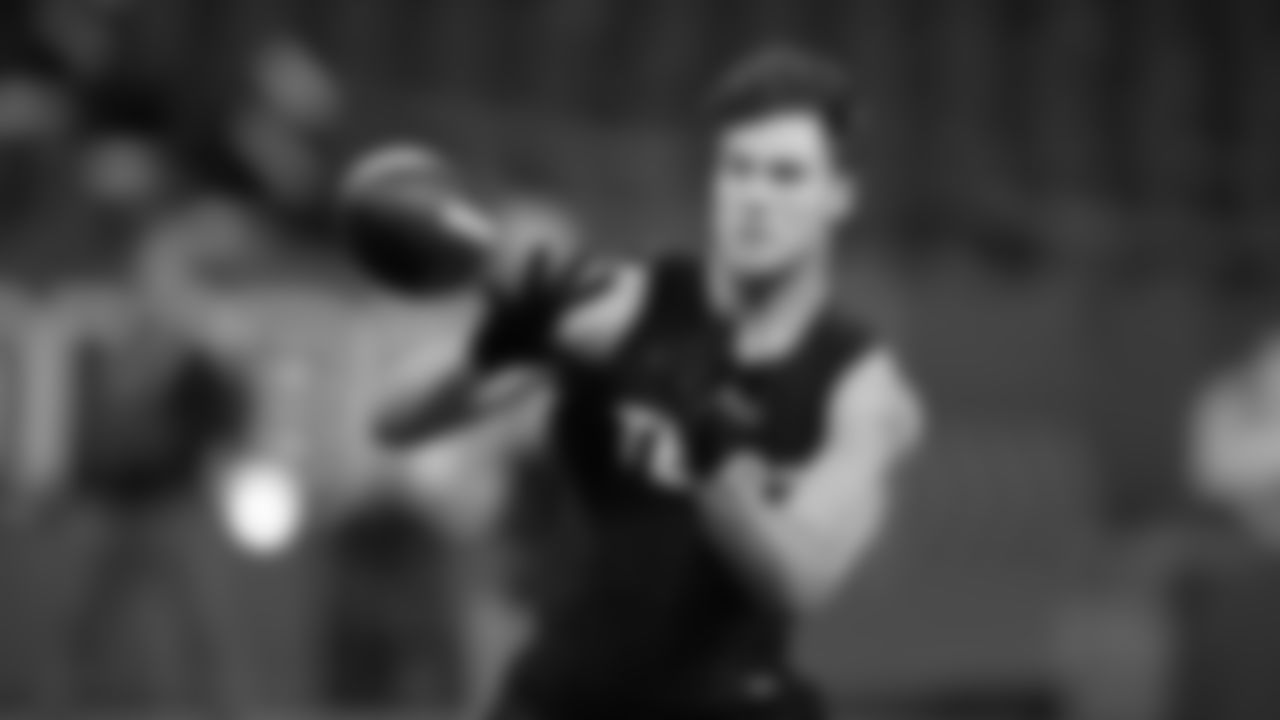 Michigan tight end AJ Barner runs a drill at the NFL football scouting combine, Friday, March 1, 2024, in Indianapolis. (AP Photo/Darron Cummings)