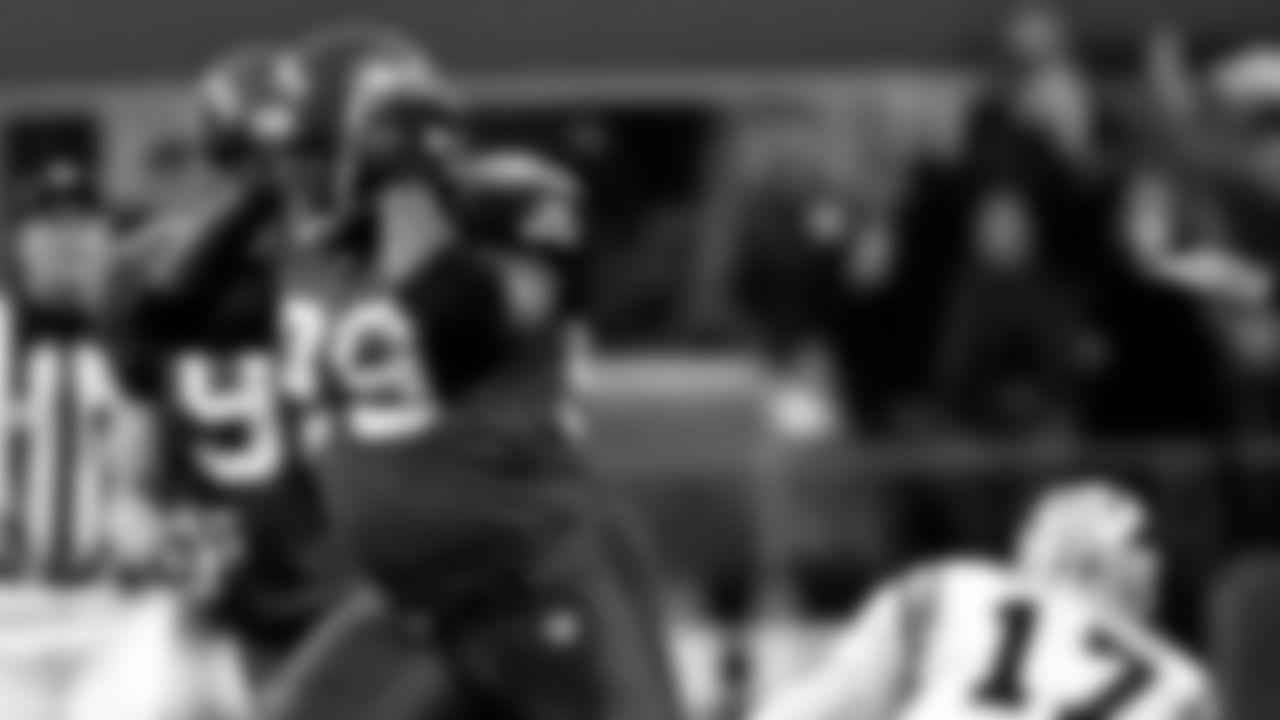 Seattle Seahawks defensive tackle Rocky Bernard (99) reacts after sacking Carolina Panthers quarterback Jake Delhomme during the NFC championship football game in Seattle. (AP Photo/Rick Bowmer, File)