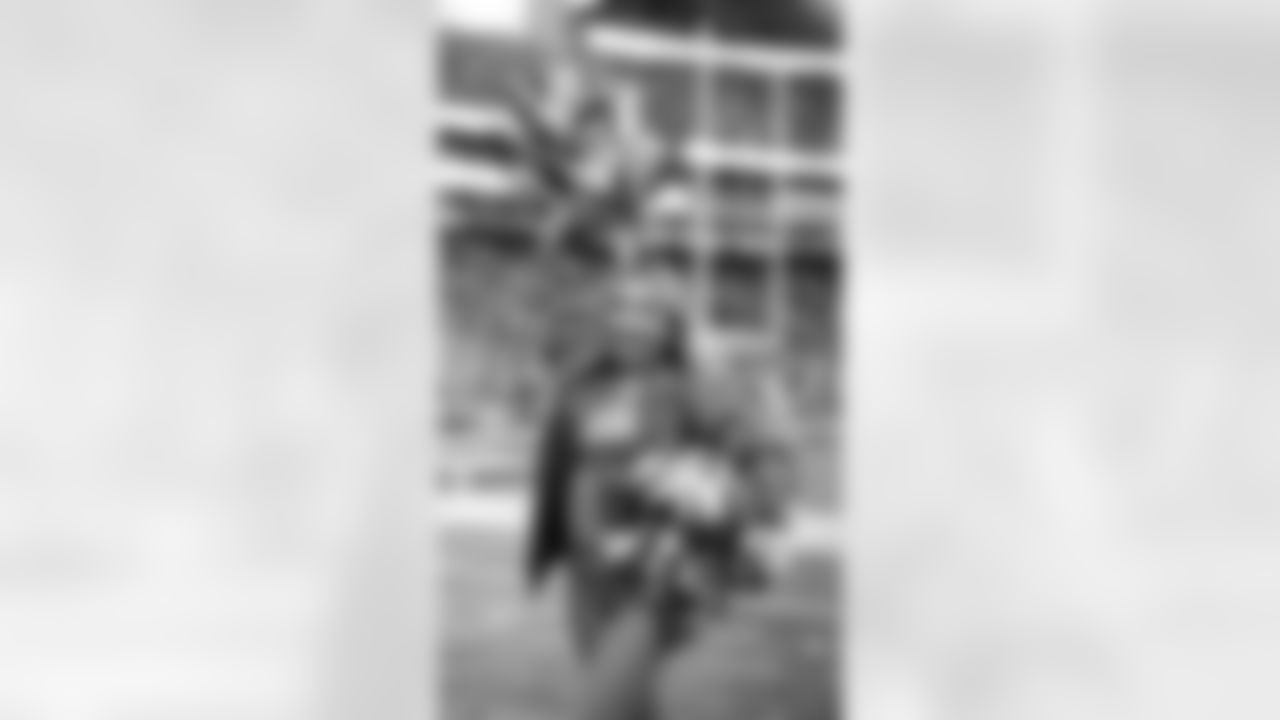 Seahawks Dancers For Week 13 On November 30th, 2025