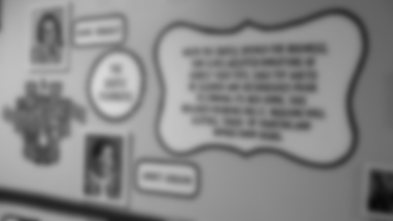 Seahawks Fullback Brady Russell, the Seahawks Dancers, and Blitz spent the day volunteering at Santa's Castle on Joint Base Lewis-McChord to celebrate the holidays and support service members and their families.