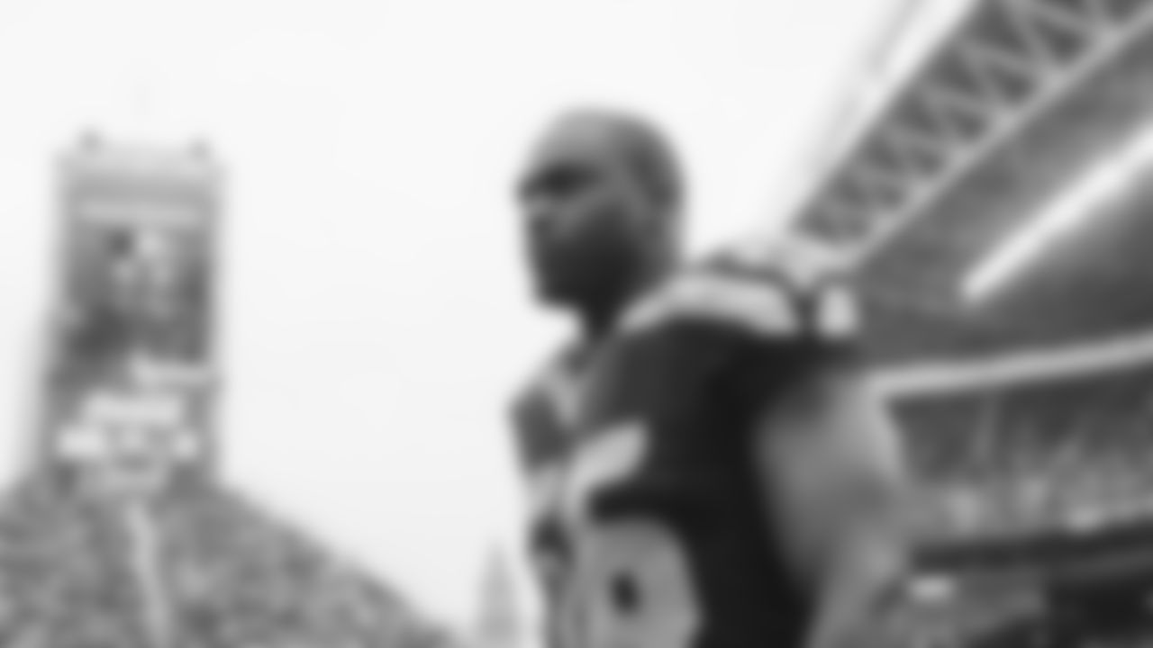 DE Cliff Avril 2013-2017