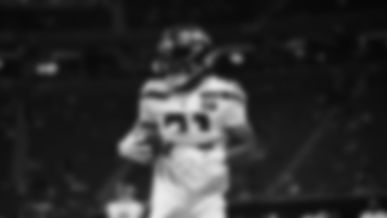 Seahawks cornerback Devon Witherspoon (21) warms up at Mercedes-Benz Stadium for the Week 14 matchup vs. the Atlanta Falcons.